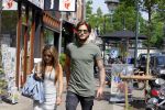 Amsterdam 17 juli 2015
Dave Roelvink met een dame waarvan Dave zegt dat het zijn manager is.