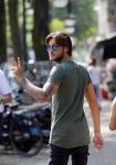 Amsterdam 17 juli 2015
Dave Roelvink met een dame waarvan Dave zegt dat het zijn manager is.
