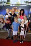 Rotterdam 9 augustus 2015
Edwin Smulders Johnny de Mol en Tomas v d Broek tijdens opnames van het rtl programma Down met Johnny. We gingen naar de premiere naar Wickie de Viking in het nieuwe Luxor. Dirk Kuyt met vrouw Gertrude en hun kinderen