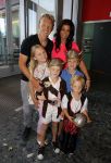Rotterdam 9 augustus 2015
Edwin Smulders Johnny de Mol en Tomas v d Broek tijdens opnames van het rtl programma Down met Johnny. We gingen naar de premiere naar Wickie de Viking in het nieuwe Luxor. Dirk Kuyt met vrouw Gertrude en hun kinderen
