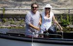 Amsterdam 1 juli 2015
Dirk en Suus Zeelenberg varen met hun sloep (boot) over de amsterdamse grachten