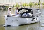 Amsterdam 1 juli 2015
Dirk en Suus Zeelenberg varen met hun sloep (boot) over de amsterdamse grachten