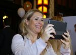 Amsterdam 14 juli 2015  
Premiere de Reunie in Tuschinski met in de hoofdrollen Daan Schuurmans en Thekla Reuten.
Thekla is zwanger en haar vriend Gijs Naber is er ook alsmede de zwangere Bracha v Doesburgh.
Elle v Rijn