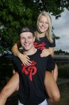 Bunnik 12 juli 2015
Enzo Knol en Dee v d Zeeuw met hun kleding.