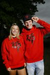 Bunnik 12 juli 2015
Enzo Knol en Dee v d Zeeuw met hun kleding.