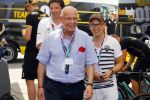 Utrecht 4 juli 2015
Tour de France start met de proloog in Utrecht. Gerrit Zalm met zijn vrouw