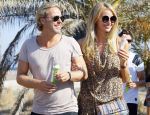 ibiza 24 juli 2015
Marco Borsato met Leontine Luca (met vriendin) Jada en Senna op vakantie.
Ze gingen lunchen met John Ewbank en zijn vriendin Kelly Weekers.