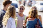 ibiza 24 juli 2015
Marco Borsato met Leontine Luca (met vriendin) Jada en Senna op vakantie.
Ze gingen lunchen met John Ewbank en zijn vriendin Kelly Weekers.