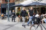 Amsterdam 8 juli 2015  
Johnny Heitinga en Charlotte en slager Evert Blauendraat in amsterdam zuid