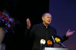 Amsterdam 19 juni 2015
Joop v d Ende geeft persconferentie dat hij 60% van Stage entertainment heeft verkocht aan CVC Capital. Jannine v d Ende is natuurlijk aanwezig.