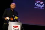 Amsterdam 19 juni 2015
Joop v d Ende geeft persconferentie dat hij 60% van Stage entertainment heeft verkocht aan CVC Capital. Jannine v d Ende is natuurlijk aanwezig.