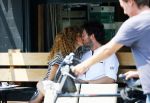Amsterdam 2 juli 2015
Katja Schuurman met haar nieuwe vriend Freek v Noortwijk bij het restaurant waar hij werkt.