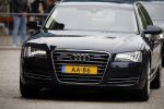 Amsterdam 16 juni 2015
Prinses Beatrix en Koning Willem Alexander arriveren bij het paleis op de dam.