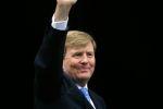 Amsterdam 16 juni 2015
Prinses Beatrix en Koning Willem Alexander arriveren bij het paleis op de dam.