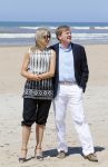 Wassenaar 10 juli 2015
Fotouurtje met Koningin Maxima Koning Willem Alexander en de prinsesjes Amalia Alexia en Ariane op het strand van Wassenaar.