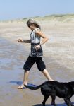 Wassenaar 10 juli 2015
Fotouurtje met Koningin Maxima Koning Willem Alexander en de prinsesjes Amalia Alexia en Ariane op het strand van Wassenaar.
