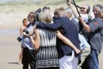 Wassenaar 10 juli 2015
Fotouurtje met Koningin Maxima Koning Willem Alexander en de prinsesjes Amalia Alexia en Ariane op het strand van Wassenaar.