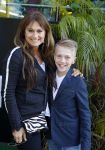 Amsterdam 10 juni 2015
Premiere Jurassic world in pathe arena. Ruud Feltkamp is aanwezig als dj.
Laura Vlasblom met zoon