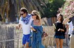 ibiza 24 juli 2015
Marco Borsato met Leontine Luca (met vriendin) Jada en Senna op vakantie.
Ze gingen lunchen met John Ewbank en zijn vriendin Kelly Weekers.