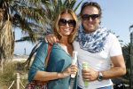 ibiza 24 juli 2015
Marco Borsato met Leontine Luca (met vriendin) Jada en Senna op vakantie.
Ze gingen lunchen met John Ewbank en zijn vriendin Kelly Weekers.