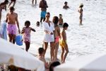 ibiza 5 augustus 2015
Lilly Becker en haar zoon en de zonen van Boris Becker op het strand van Cala Bassa