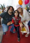 Rotterdam 9 augustus 2015
Edwin Smulders Johnny de Mol en Tomas v d Broek tijdens opnames van het rtl programma Down met Johnny. We gingen naar de premiere naar Wickie de Viking in het nieuwe Luxor. Lucille Werner met man en zoontje