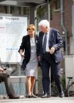 Amsterdam 10 augustus 2015     
Joop Daalmeijer en Maartje v Weegen wachten op de tram.