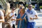 ibiza 24 juli 2015
Marco Borsato met Leontine Luca (met vriendin) Jada en Senna op vakantie.
Ze gingen lunchen met John Ewbank en zijn vriendin Kelly Weekers.
