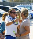ibiza 24 juli 2015
Marco Borsato met Leontine Luca (met vriendin) Jada en Senna op vakantie.
Ze gingen lunchen met John Ewbank en zijn vriendin Kelly Weekers.