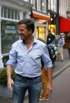 Den Haag 16 juli 2015
Verjaardagsfeestje Frits Huffnagel in Den Haag. Mark Rutte en Andre v Duin