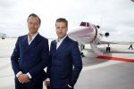 Schiphol OOst 18 juni 2015
Presentatie cast the bodyguard met in de hoofdrollen Romy Monteiro Carolina Dijkhuizen Mark v Eeuwen en Dave Mantel. Albert Verlinde is de producent namens Stage entertainment.
Ze arriveren in het nieuwe prive vliegtuig van John de Mol op schiphol OOst