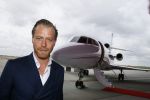 Schiphol OOst 18 juni 2015
Presentatie cast the bodyguard met in de hoofdrollen Romy Monteiro Carolina Dijkhuizen Mark v Eeuwen en Dave Mantel. Albert Verlinde is de producent namens Stage entertainment.
Ze arriveren in het nieuwe prive vliegtuig van John de Mol op schiphol OOst