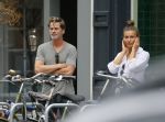 Amsterdam 14 augustus 2015  
Mark v d Loo op straat bij cold pressed juicery