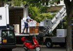 Amsterdam 18 juli 2015
Verhuizers halen spullen uit het huis van Martijn Krabbe.