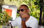 ibiza 7 augustus 2015
Maurice Mobetie (Momo) de ex vriend van Sylvie Meis wordt geintervieuwd voor het duitse blad Gala in zijn club Cavalli ibiza