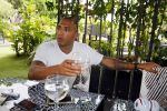 ibiza 7 augustus 2015
Maurice Mobetie (Momo) de ex vriend van Sylvie Meis wordt geintervieuwd voor het duitse blad Gala in zijn club Cavalli ibiza