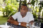 ibiza 7 augustus 2015
Maurice Mobetie (Momo) de ex vriend van Sylvie Meis wordt geintervieuwd voor het duitse blad Gala in zijn club Cavalli ibiza