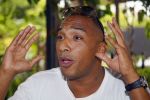 ibiza 7 augustus 2015
Maurice Mobetie (Momo) de ex vriend van Sylvie Meis wordt geintervieuwd voor het duitse blad Gala in zijn club Cavalli ibiza