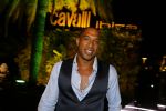 ibiza 7 augustus 2015
Maurice Mobetie (Momo) de ex vriend van Sylvie Meis wordt geintervieuwd voor het duitse blad Gala in zijn club Cavalli ibiza