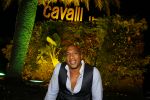ibiza 7 augustus 2015
Maurice Mobetie (Momo) de ex vriend van Sylvie Meis wordt geintervieuwd voor het duitse blad Gala in zijn club Cavalli ibiza