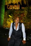 ibiza 7 augustus 2015
Maurice Mobetie (Momo) de ex vriend van Sylvie Meis wordt geintervieuwd voor het duitse blad Gala in zijn club Cavalli ibiza