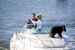 Weesp 16 juni 2015Jurgen Smit en Milika Peterzon en hond romatisch op de vecht aan het varen met hun boot.