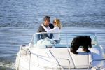 Weesp 16 juni 2015Jurgen Smit en Milika Peterzon en hond romatisch op de vecht aan het varen met hun boot.