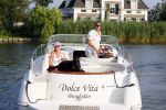 Nigtevecht 13 augustus 2015
Jurgen Smit en Milika Peterzon varen met hun boot en hond op de vecht.
