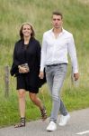 Volendam Katwoude 15 augustus 2015
Trouwen Jaap en Jenny Kwakman. Monique Smit met vriend Martijn