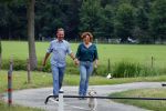 s Gravenland 14 juli 2015
Myrna Goossen laat samen met haar nieuwe vriend Erik Klap de hond uit.