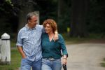 s Gravenland 14 juli 2015
Myrna Goossen laat samen met haar nieuwe vriend Erik Klap de hond uit.