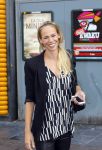 Amsterdam 14 juli 2015  
Premiere de Reunie in Tuschinski met in de hoofdrollen Daan Schuurmans en Thekla Reuten.
Thekla is zwanger en haar vriend Gijs Naber is er ook alsmede de zwangere Bracha v Doesburgh.
Nicolette Kluijver