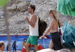 ibiza 2 augustus 2015
Noortje Herlaar met (een) vriend op het meest romantische strandje van ibiza , Beniras. Op Beniras wordt altijd muziek gemaakt tijdens de zonsondergang.