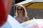 ibiza 2 augustus 2015
Noortje Herlaar met (een) vriend op het meest romantische strandje van ibiza , Beniras. Op Beniras wordt altijd muziek gemaakt tijdens de zonsondergang.